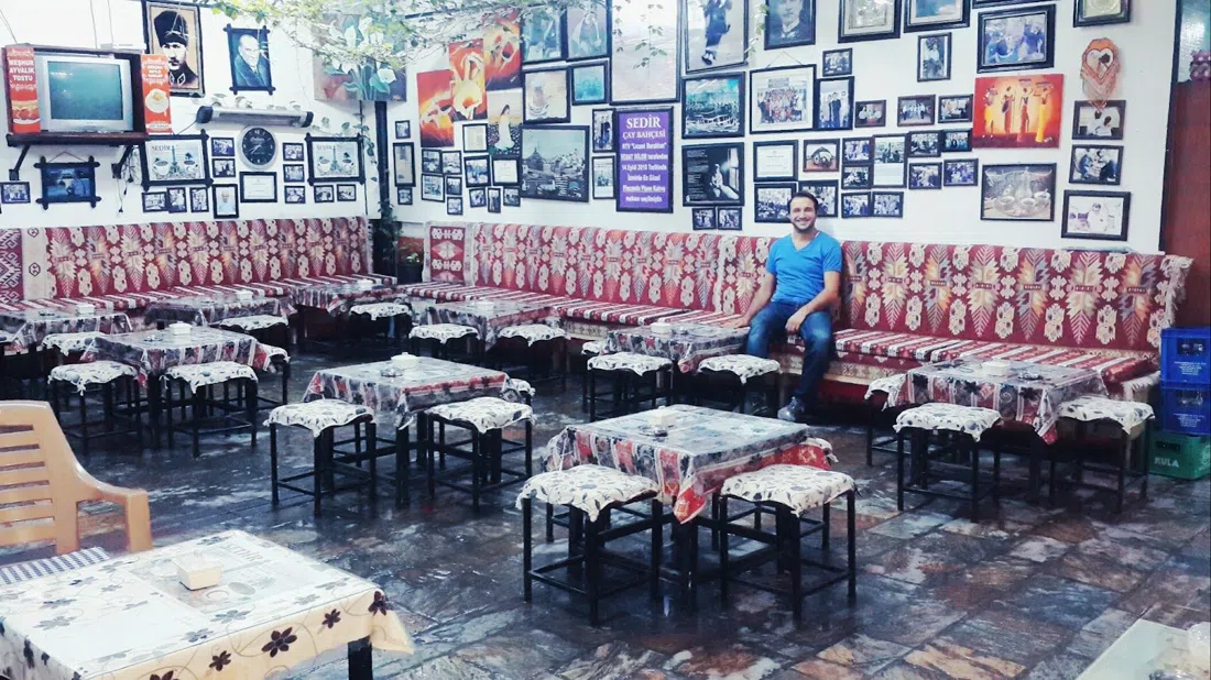 Sedir Aile Çay Bahçesi, Izmir