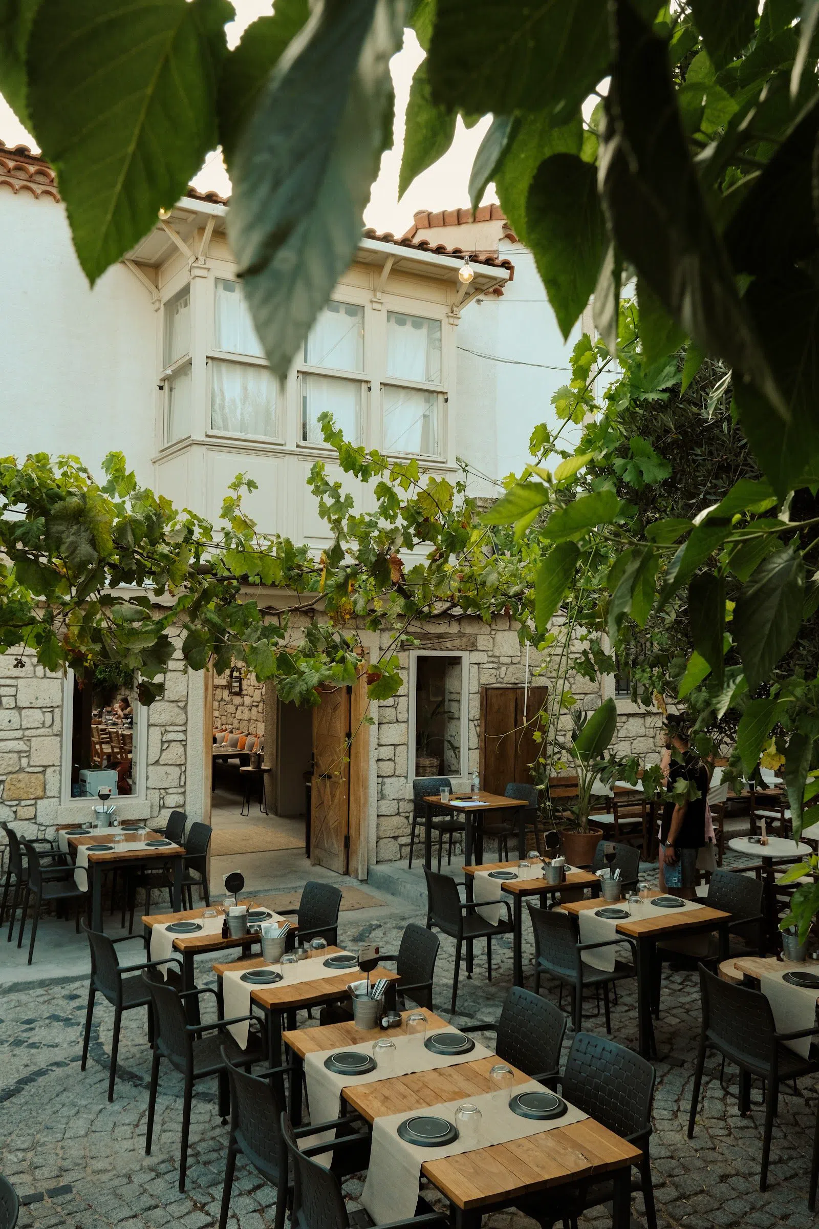 Ortaya Alaçatı, Izmir