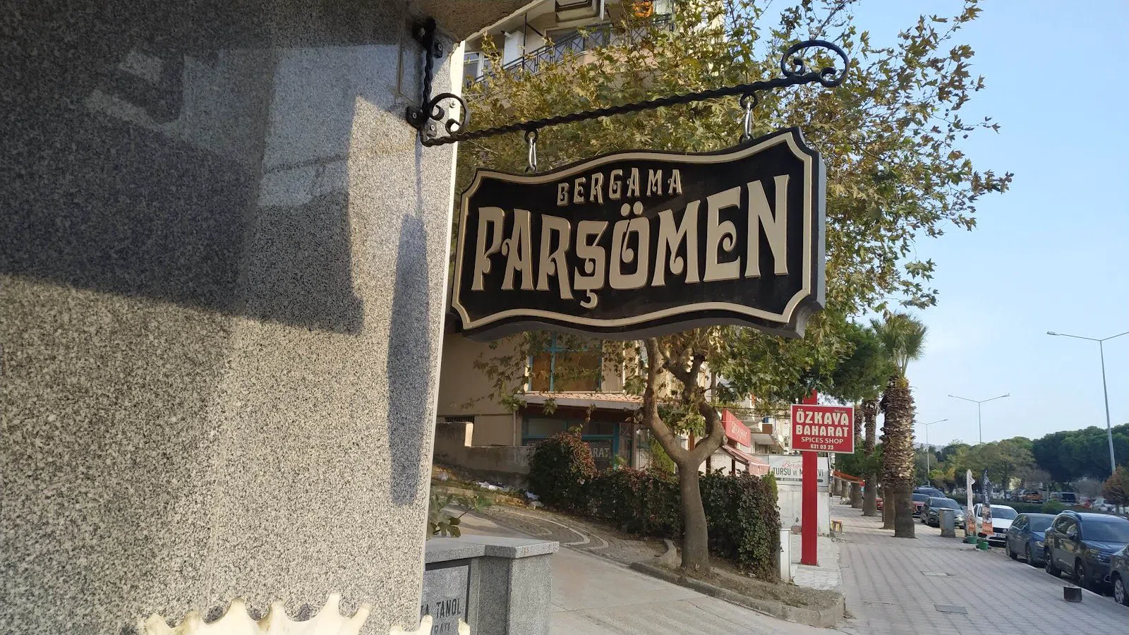 Bergama Parşömen Müzesi (Hacı Hekim Hamamı), Izmir