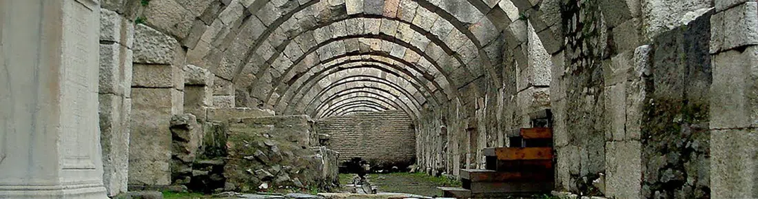 Sítio Arqueológico da Ágora de Esmirna (İzmir Agorası), Izmir