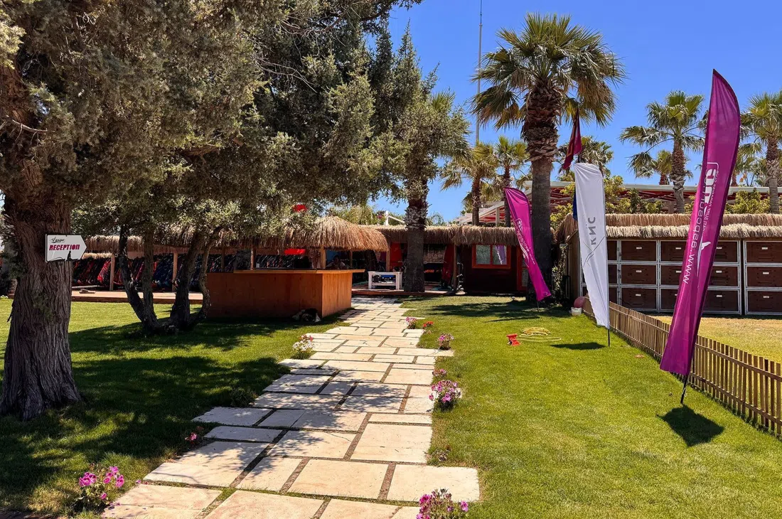 Alaçatı Surf Paradise Club (ASPC), Izmir