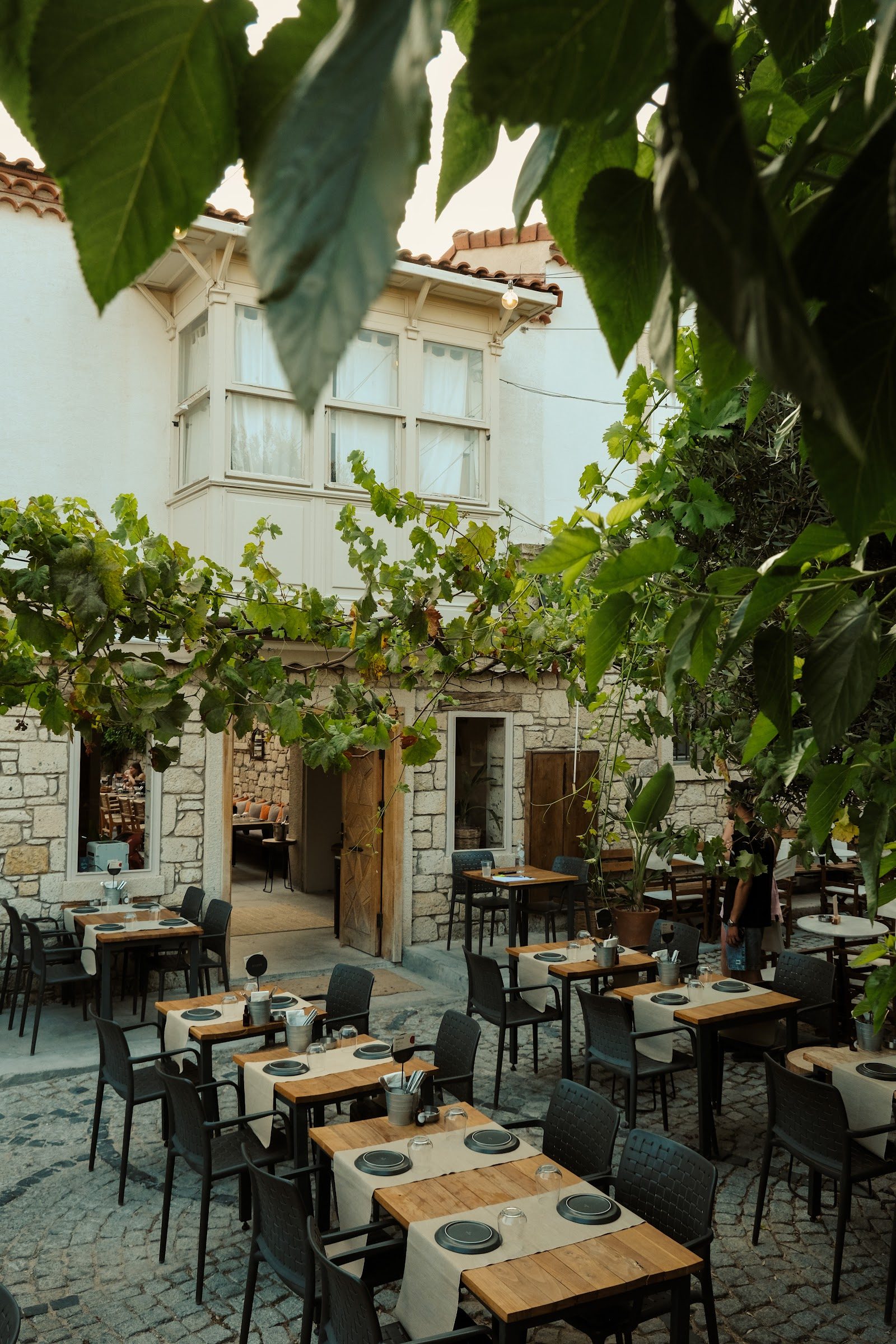 Ortaya Alaçatı, Izmir
