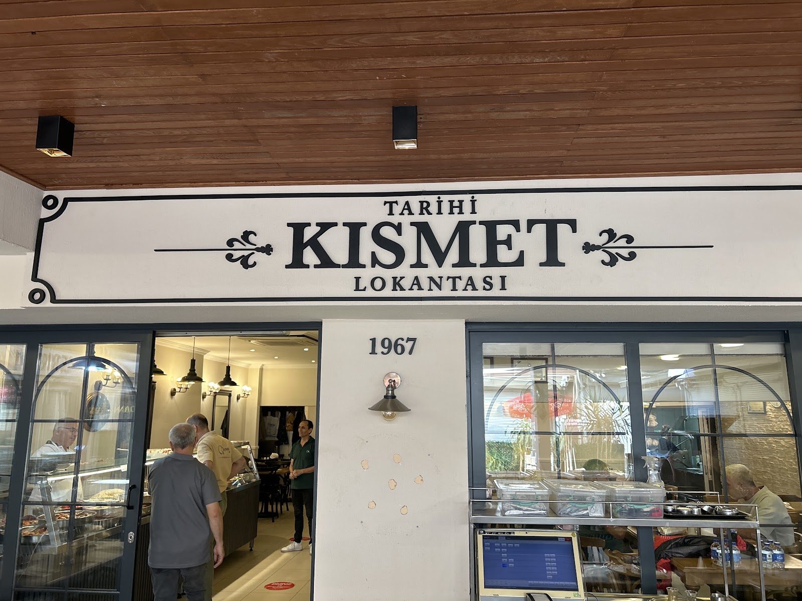 Kısmet Lokantası 1967, Izmir