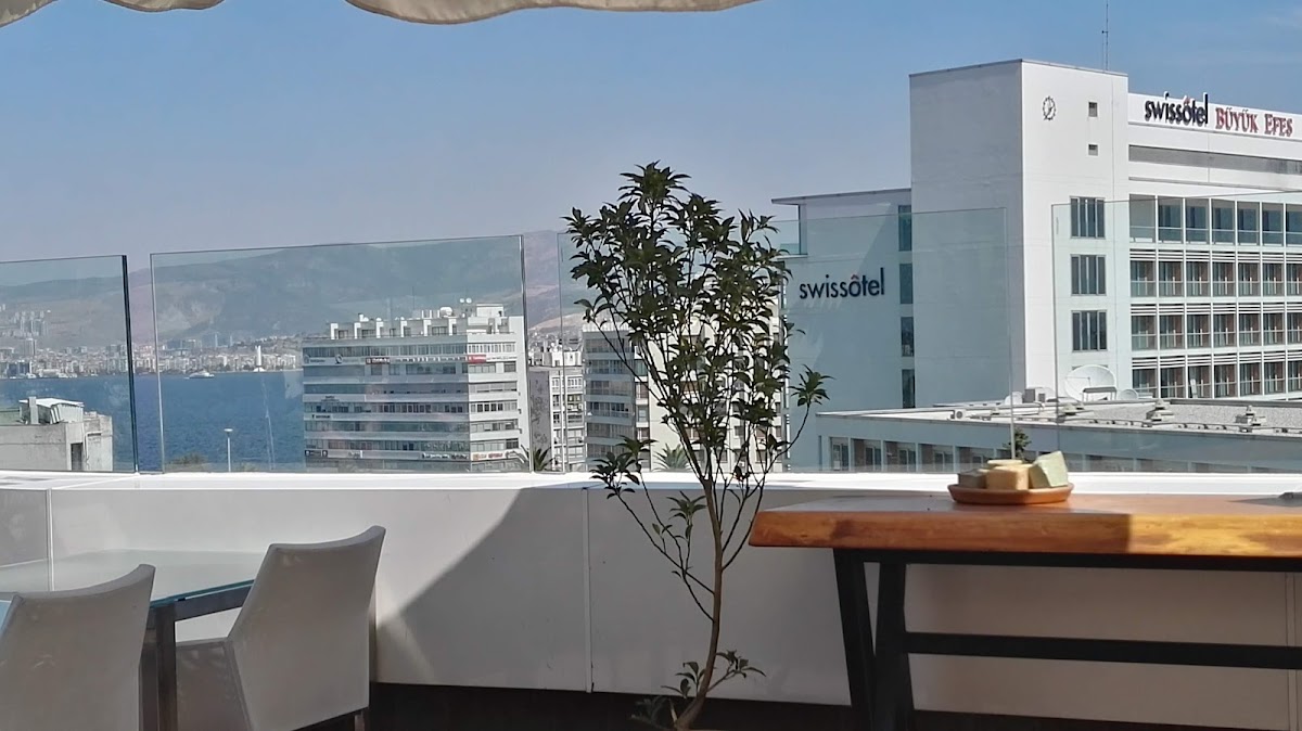 Renaissance Izmir Hotel — photo 3