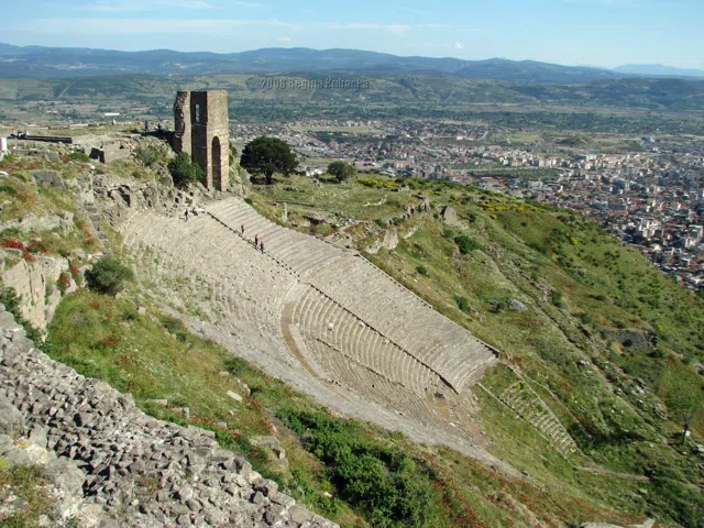 Climbing Pergamon's Acropolis in a Day from Izmir