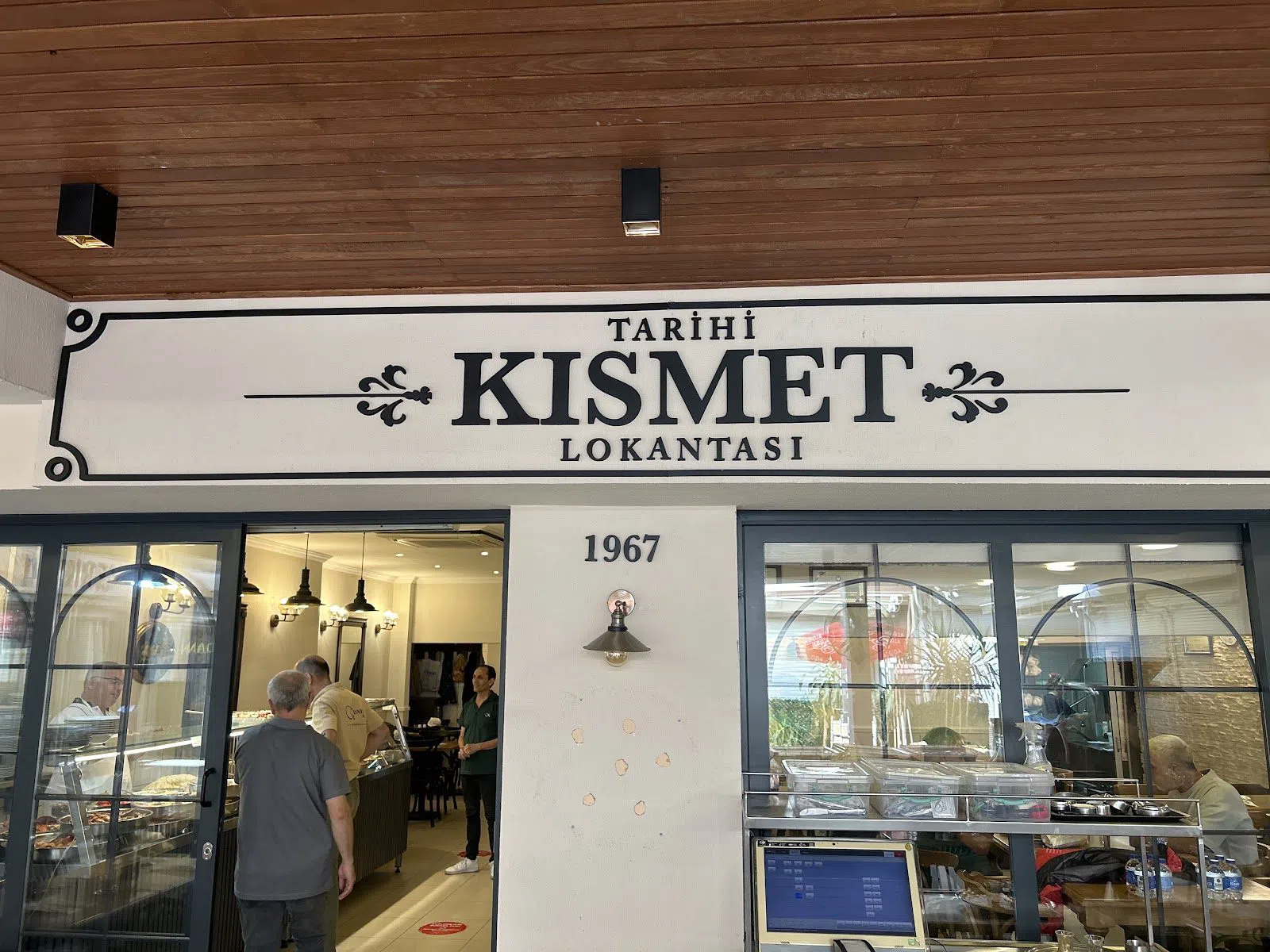 Kısmet Lokantası 1967, Izmir