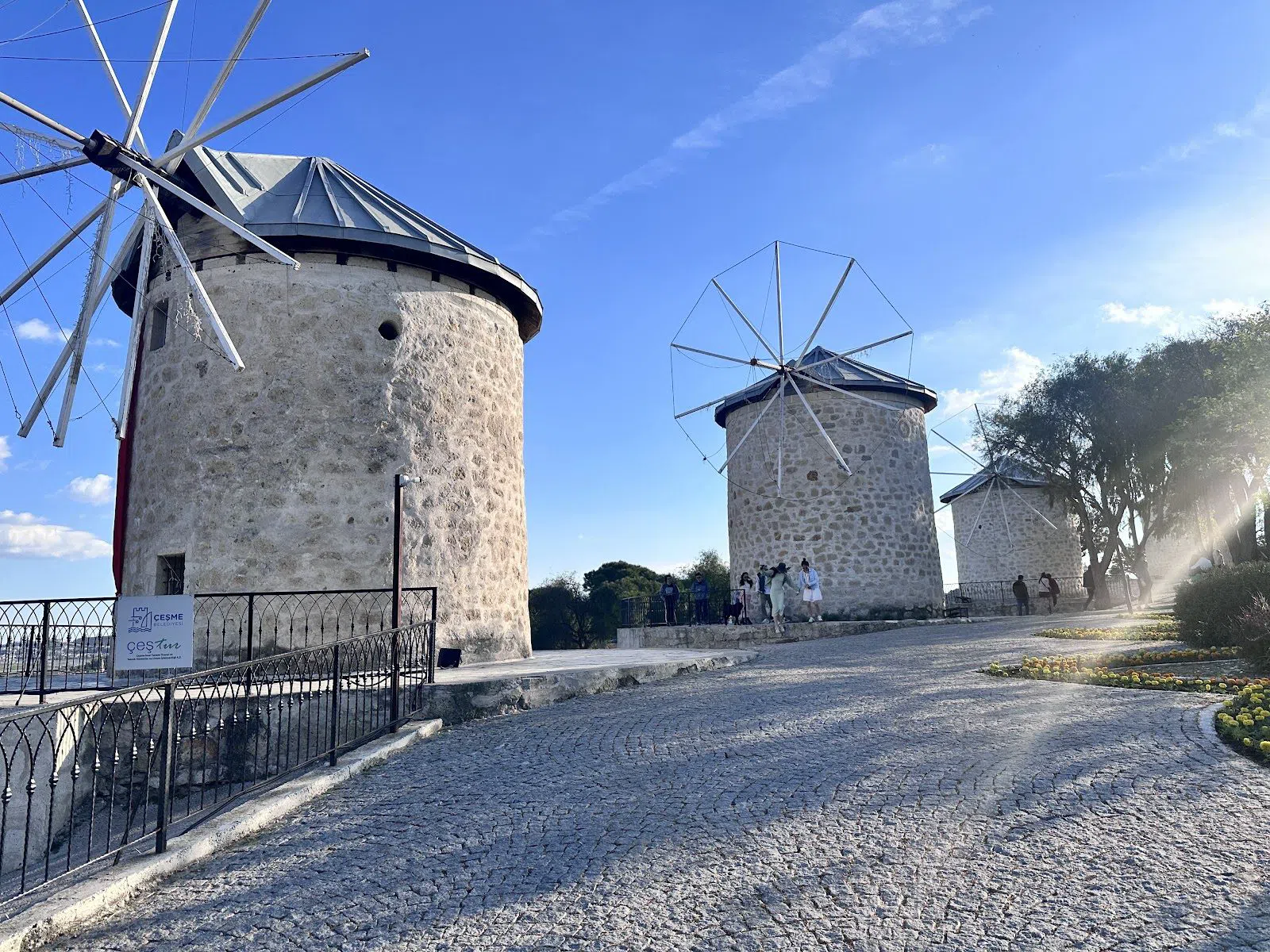 Alaçatı in Izmir, from the windmills to the lagoon